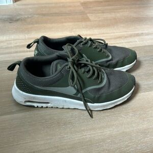 Nike Olive Green Sneakers